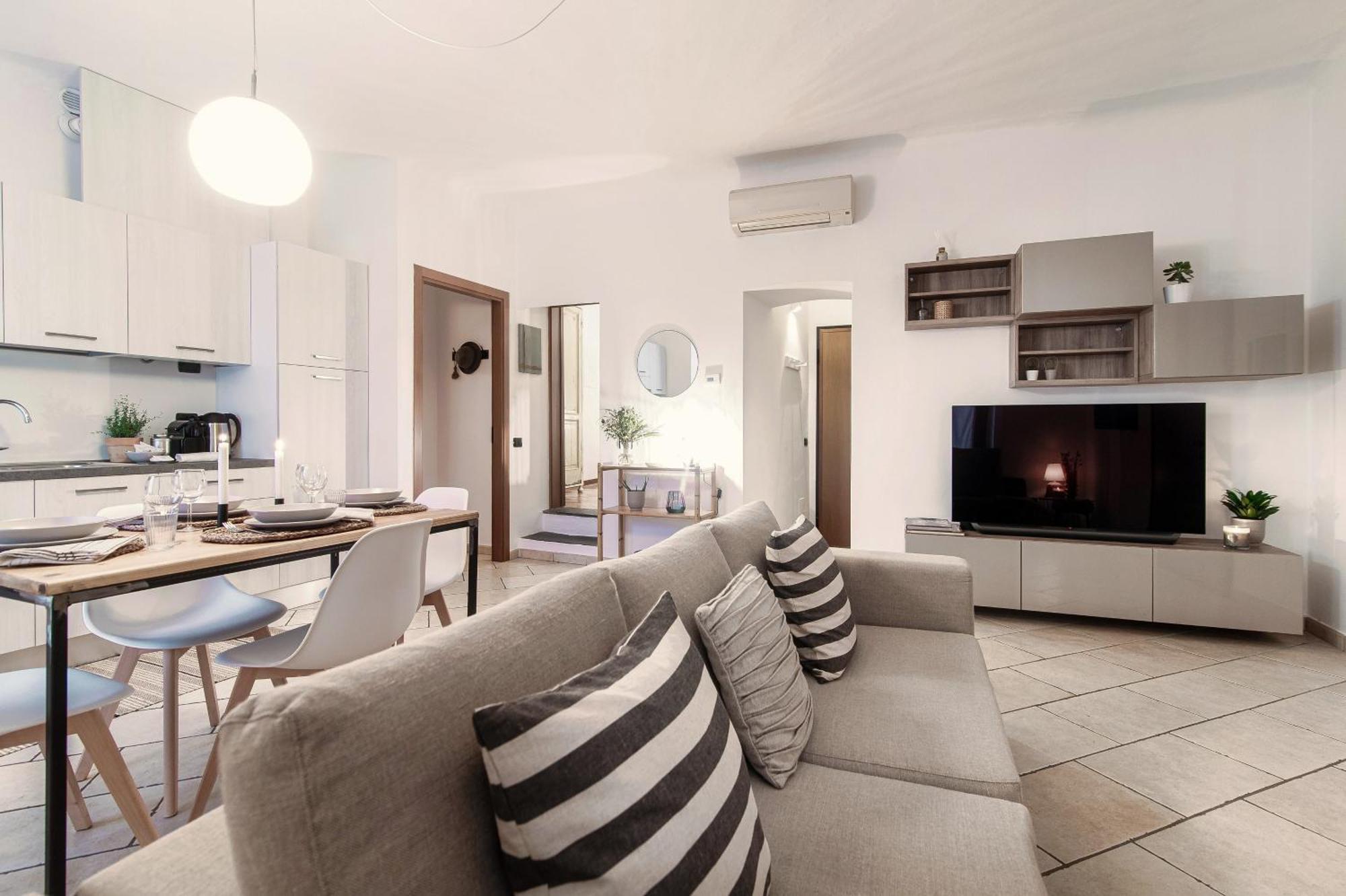 Apartment Il Lauro - By Myhomeincomo